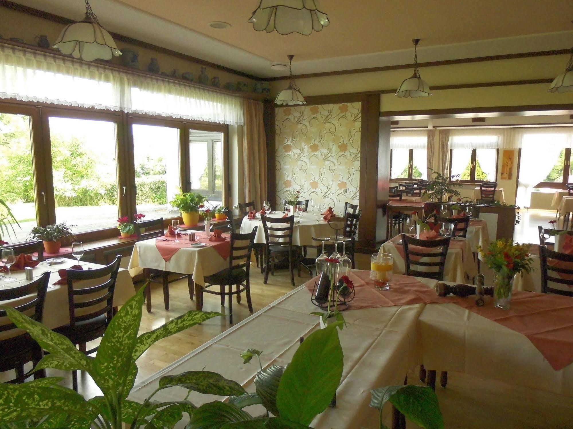 Hotel Schoos Fleringen ภายนอก รูปภาพ